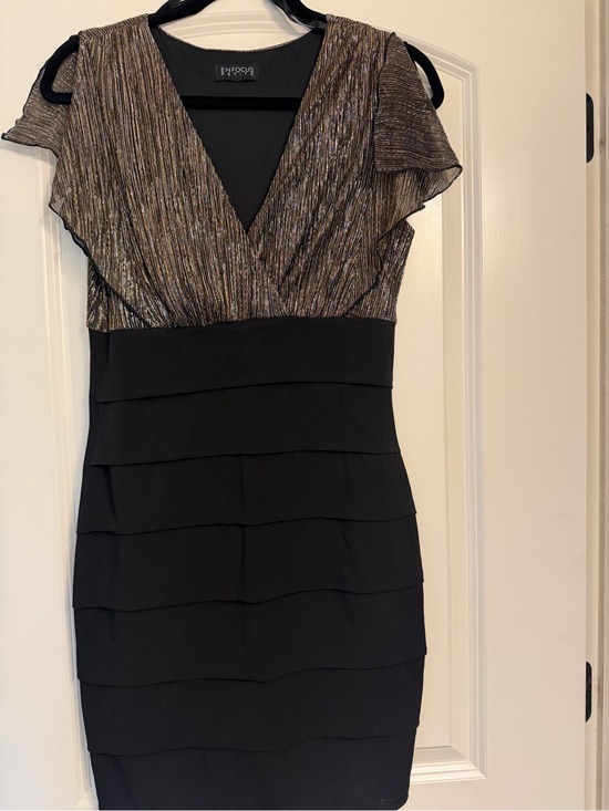 Enfocus Studio Dresses & Skirts - Enfocus Studio Black Dress with Metallic Gold Bodice